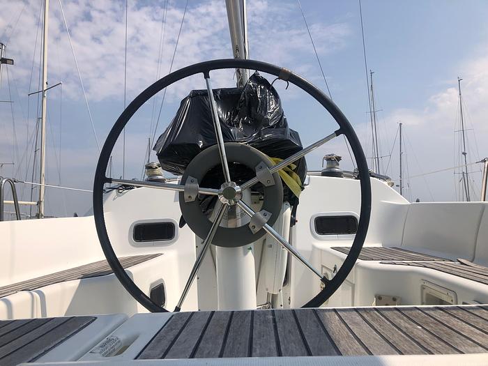 Used 2011 Beneteau Oceanis 31