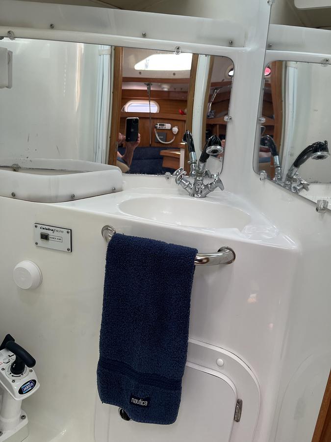 Used 2000 Catalina 320