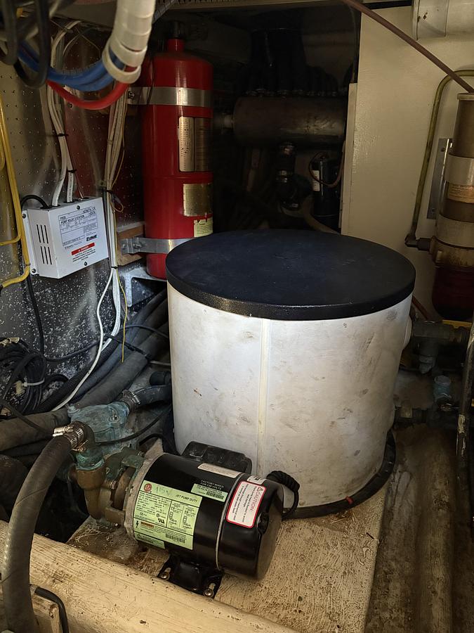 Used 1988 Hi-Tech Marine 44