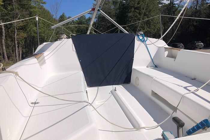 Used 1998 Hunter 240