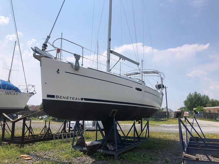 Used 2011 Beneteau Oceanis 31