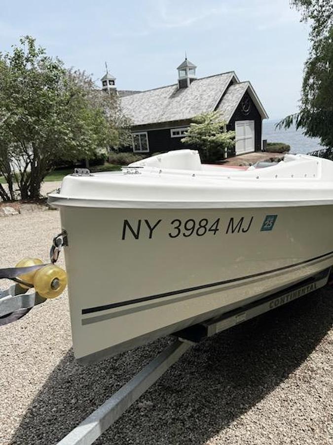 Used 2011 Hunter 18