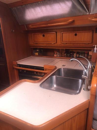 Used 1988 Jeanneau Sunshine 38
