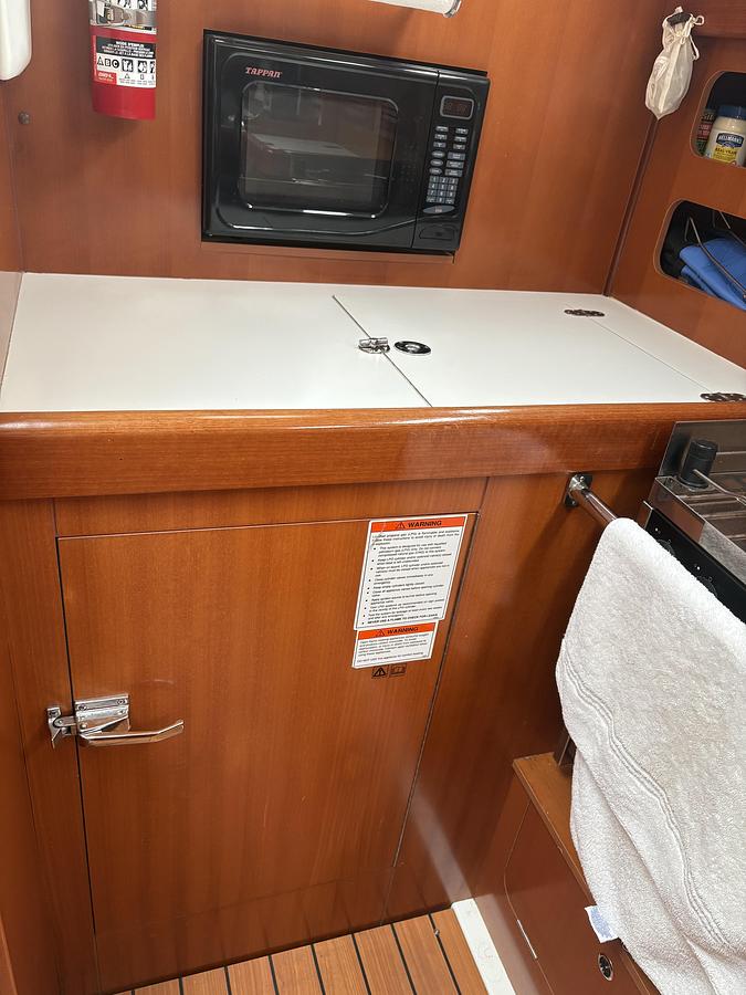 Used 2006 Beneteau 393