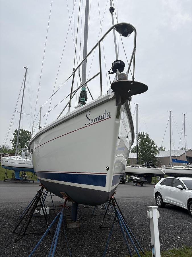 Used 1997 Hunter 310