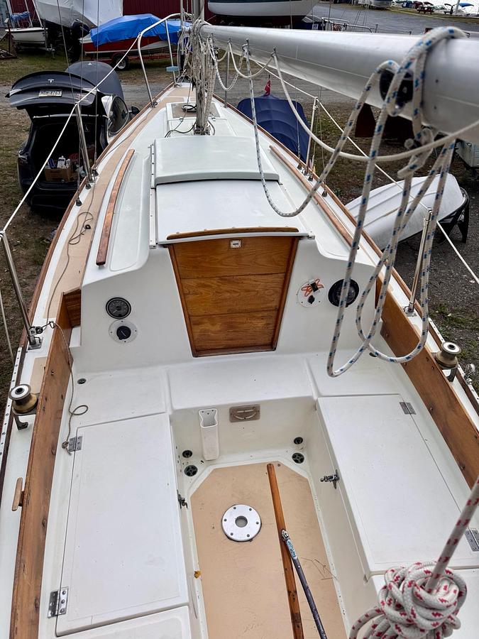 Used 1981 Cape Dory 25