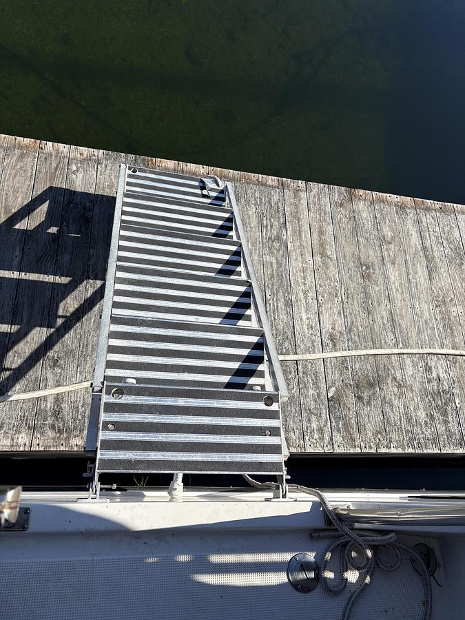 Used 1988 Hi-Tech Marine 44