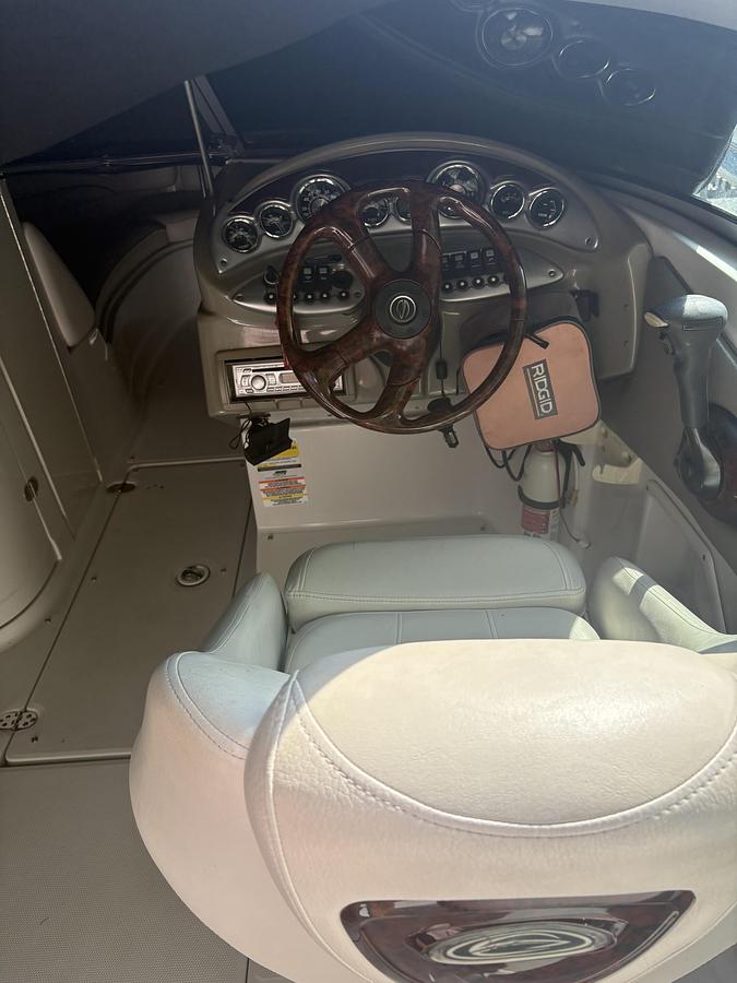 Used 2007 Crownline 240 EX