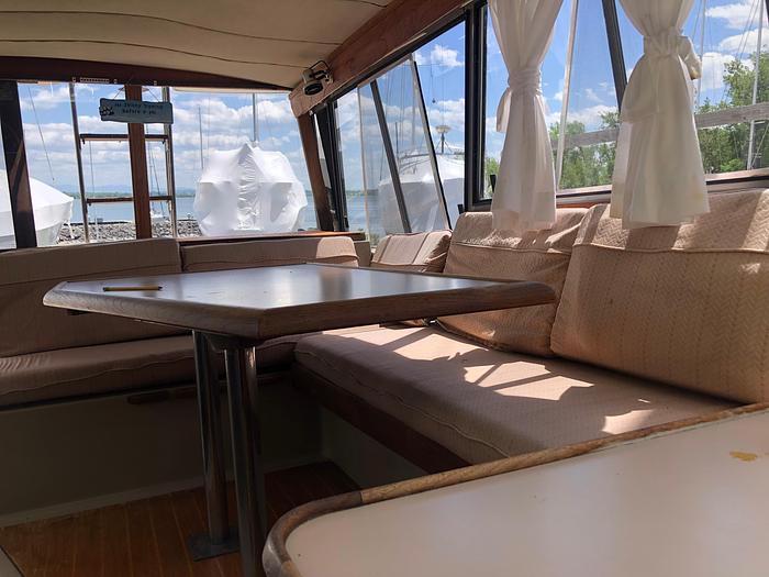 Used 1986 Bayliner 3270 Motoryacht