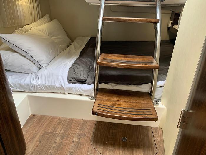 Used 2018 Regal 28 Express