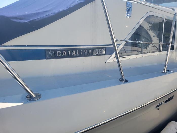Used 1986 Chris-Craft Catalina 381