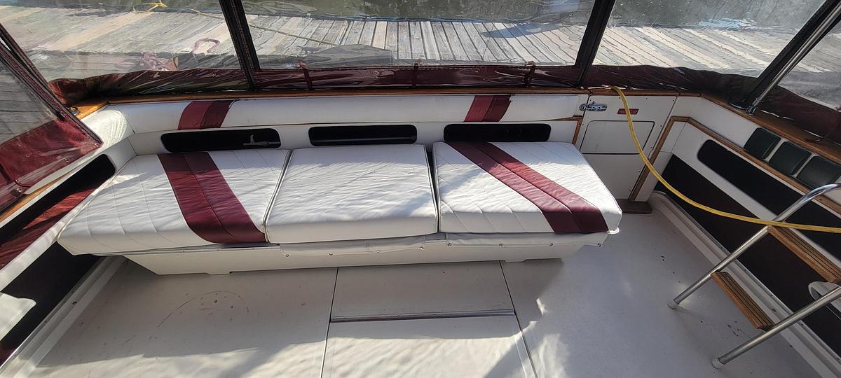 Used 1988 Sea Ray 340 Express Cruiser
