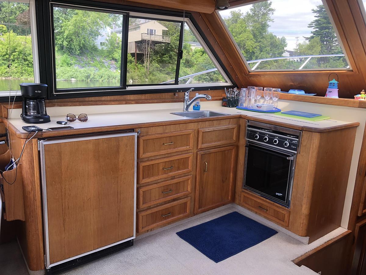 Used 1987 Egg Harbor 37 Convertible Flybridge