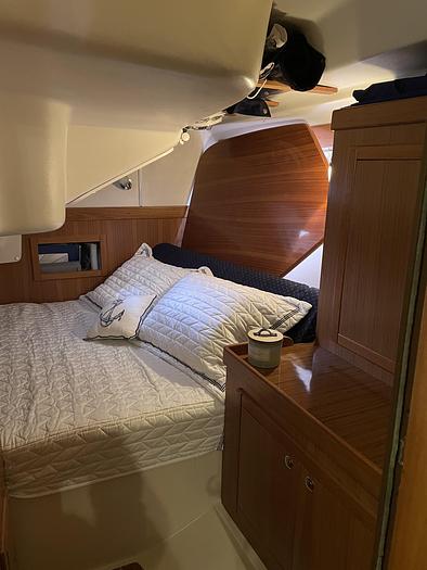 Used 2010 Catalina 350