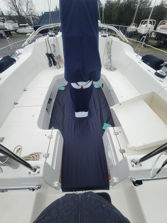 Used 2010 Catalina 350