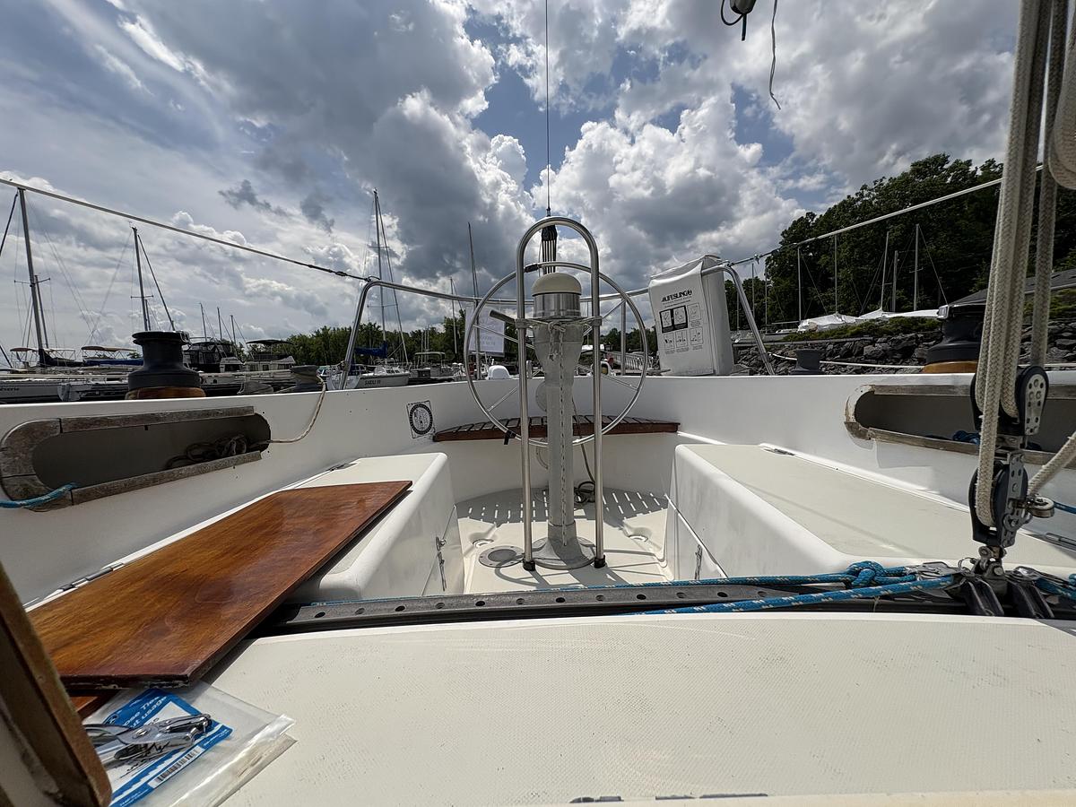 Used 1978 Pearson 31