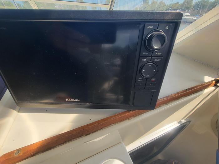 Used 1986 Chris-Craft Catalina 381