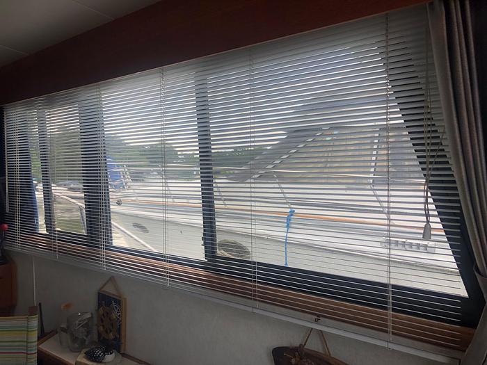 Used 1991 Carver 32 Aft Cabin