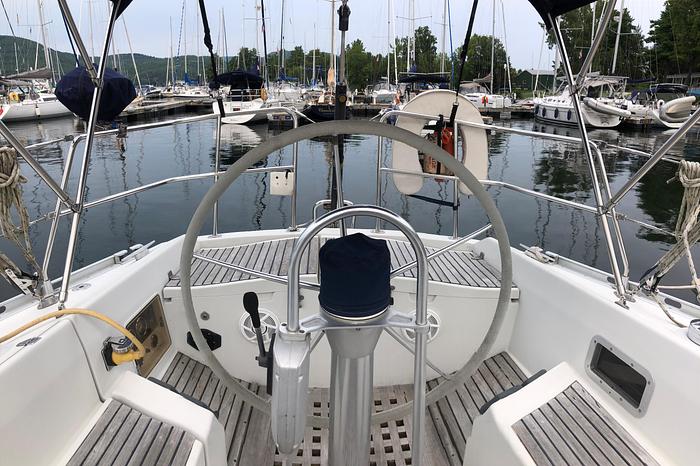 Used 1985 Beneteau First 42