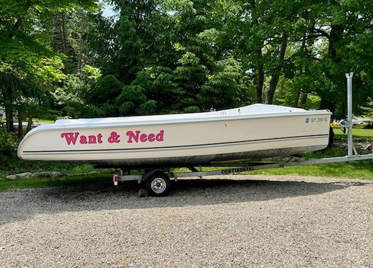 Used 2011 Hunter 18