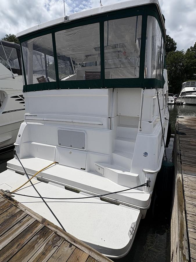 Used 1999 Silverton 392 Motor Yacht