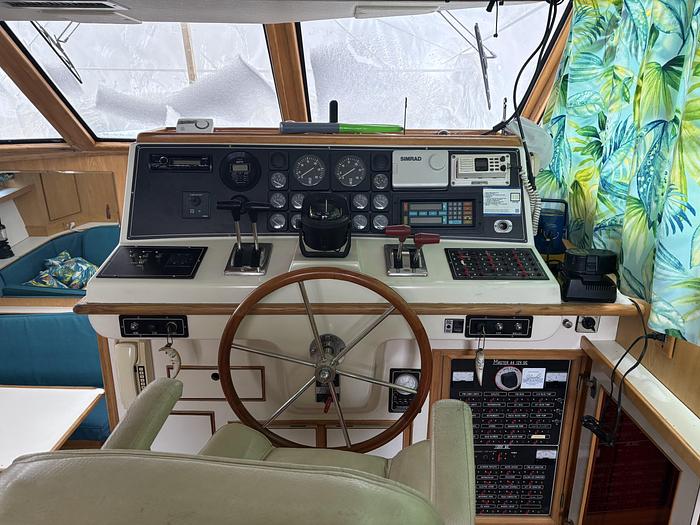 Used 1988 Hi-Tech Marine 44