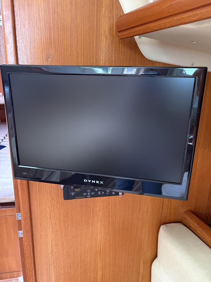 Used 2006 Hunter 33