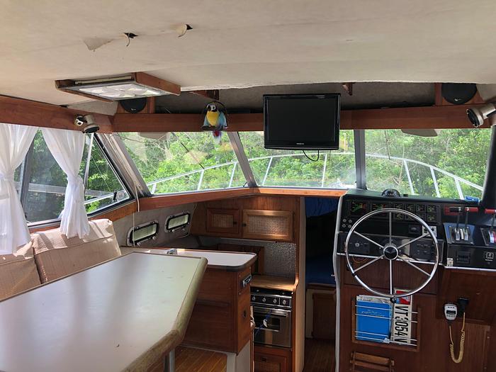 Used 1986 Bayliner 3270 Motoryacht