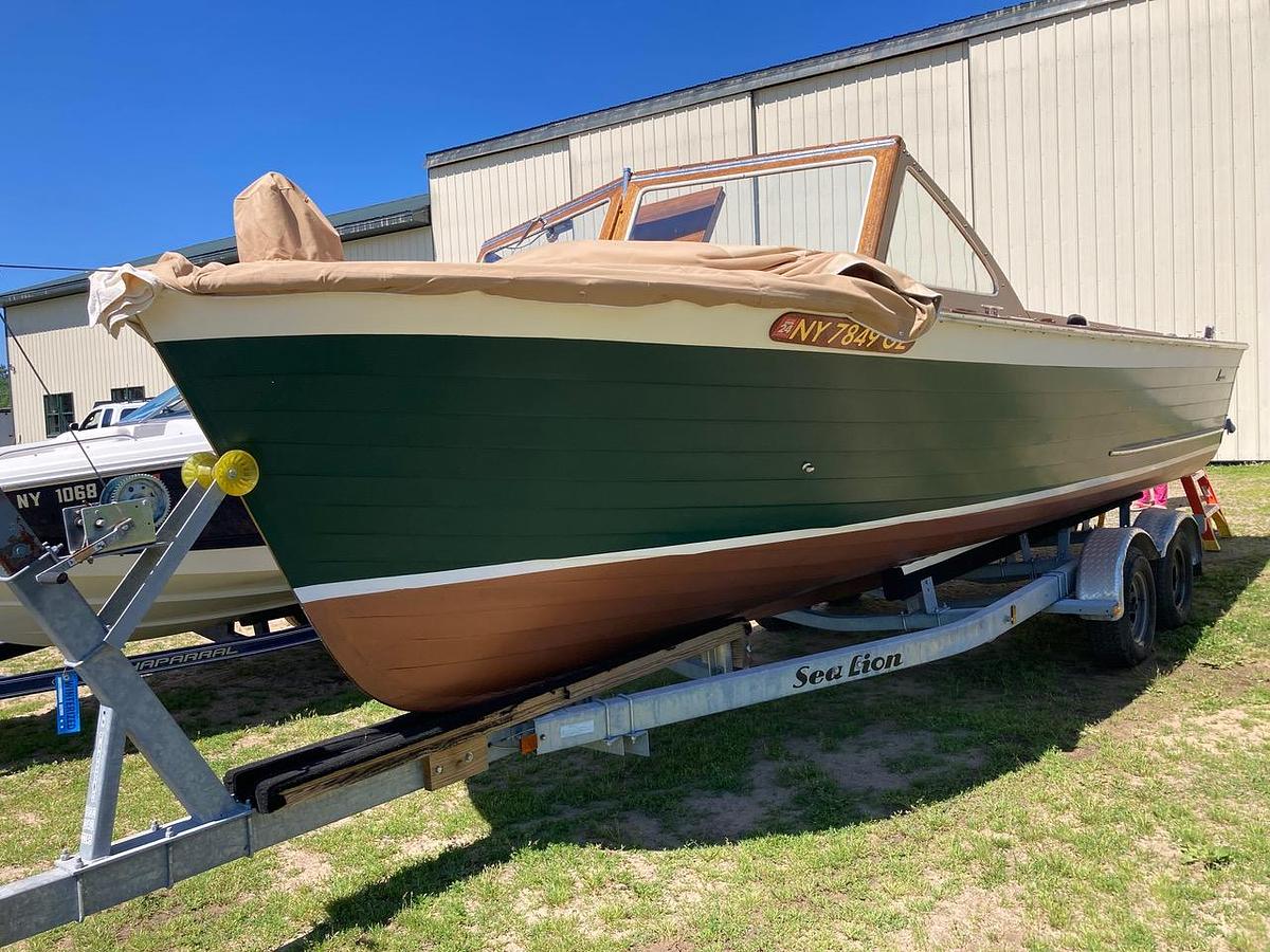 Used 1964 Lyman 25 Sleeper