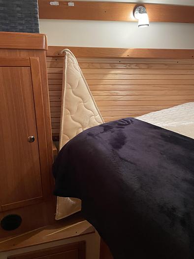 Used 2010 Catalina 350