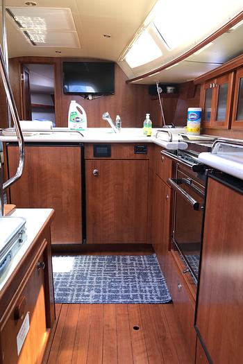 Used 2016 Marlow-Hunter 37