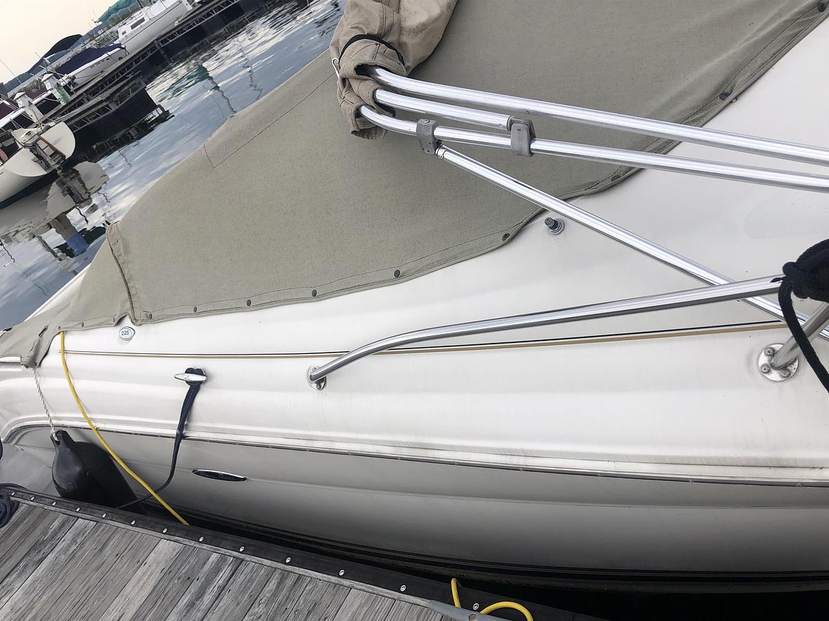 Used 2001 Sea Ray 225 Weekender