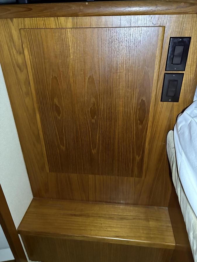 Used 1994 Carver 390 AC