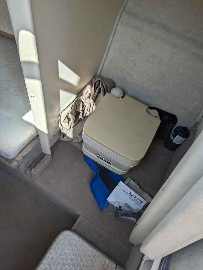 Used 2001 Sea Ray 225 Weekender