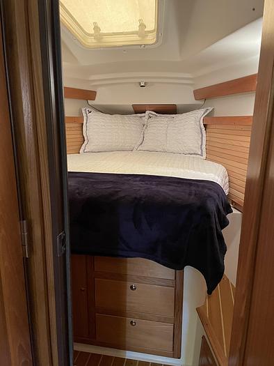 Used 2010 Catalina 350