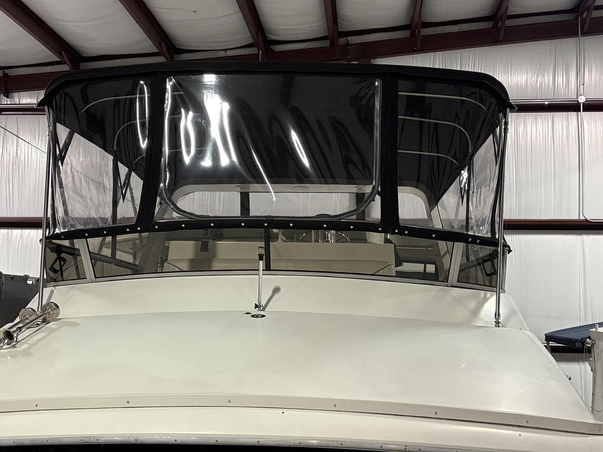 Used 1994 Carver 390 AC