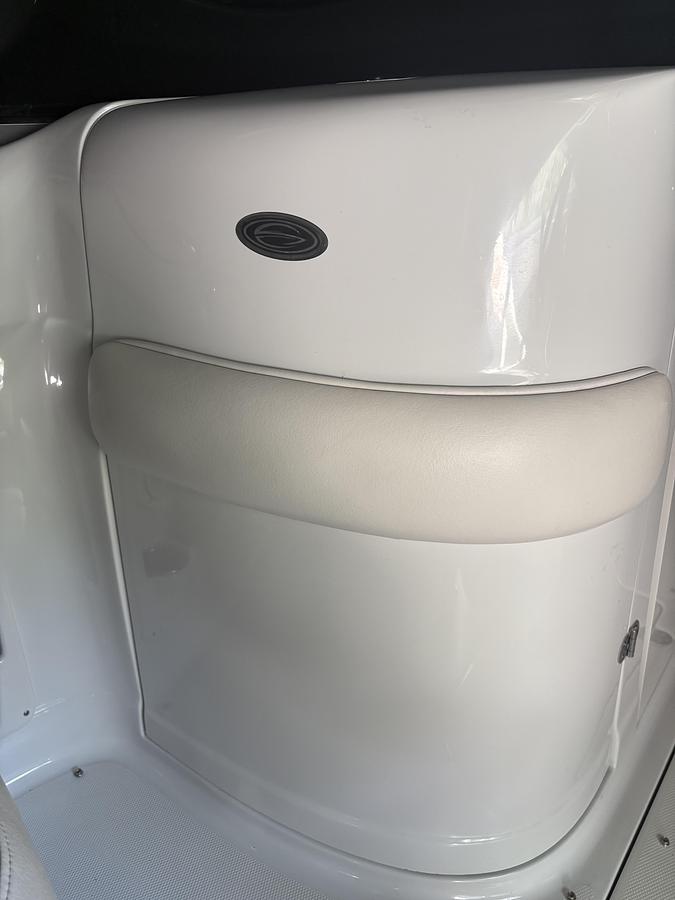 Used 2007 Crownline 240 EX