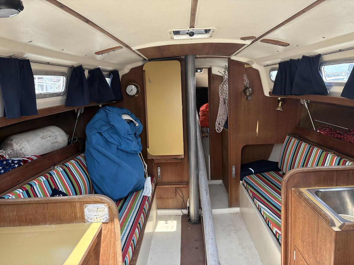 Used 1978 Pearson 31