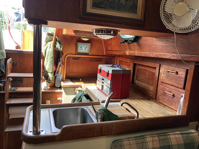 Used 1986 Pacific Seacraft Crealock 34