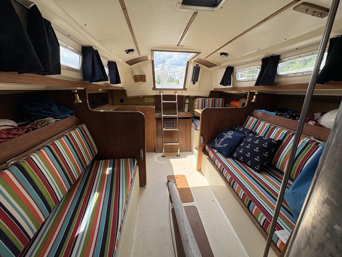 Used 1978 Pearson 31