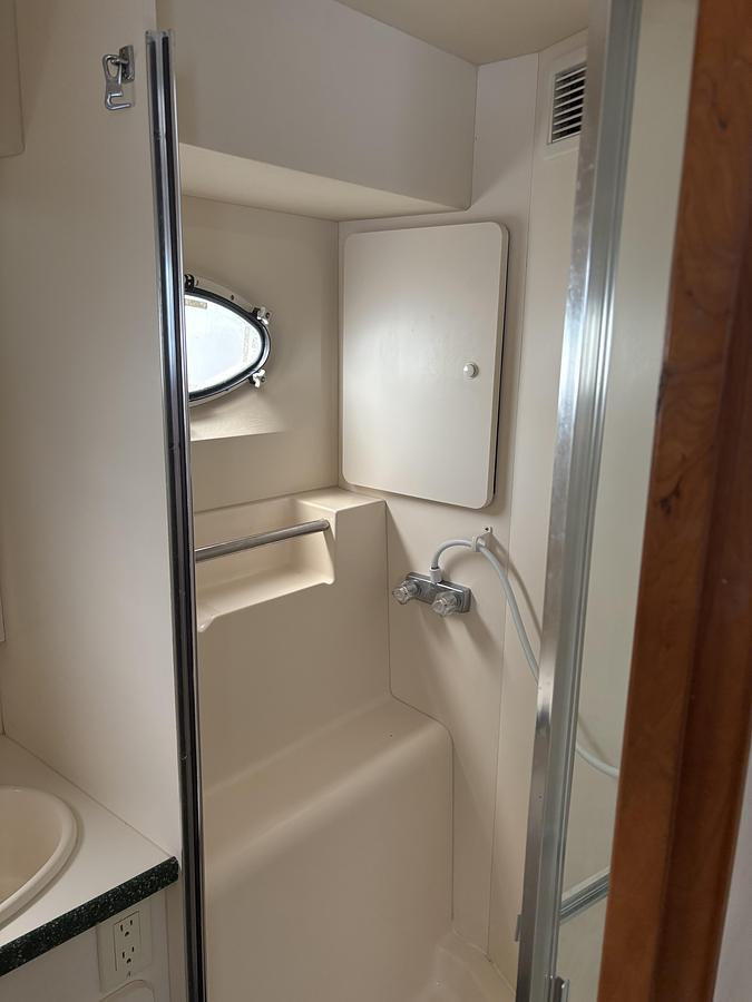 Used 1999 Silverton 392 Motor Yacht