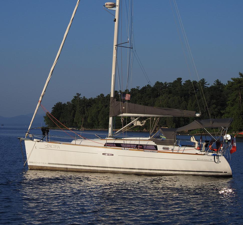 Used 2009 Beneteau 34