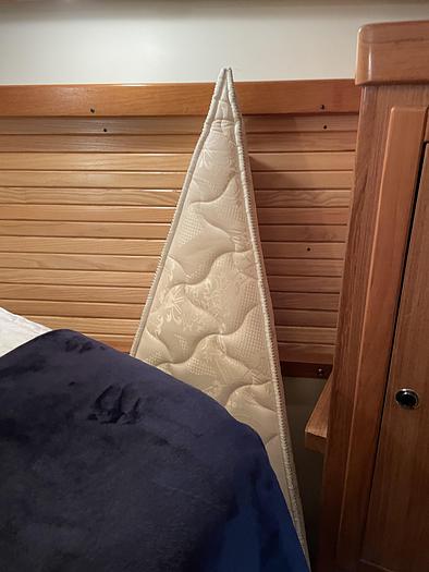 Used 2010 Catalina 350