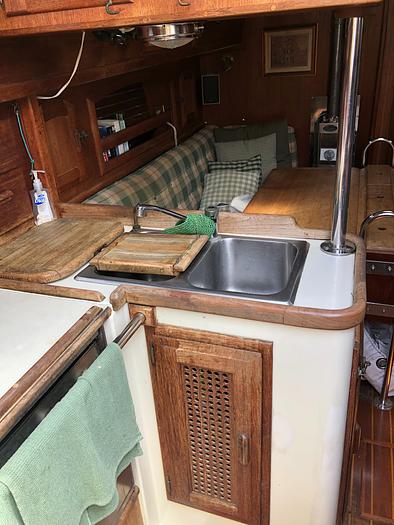 Used 1986 Pacific Seacraft Crealock 34