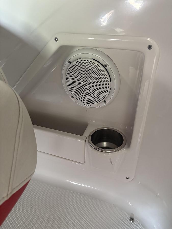 Used 2007 Crownline 240 EX