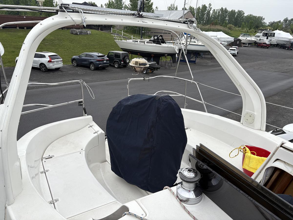 Used 1997 Hunter 310