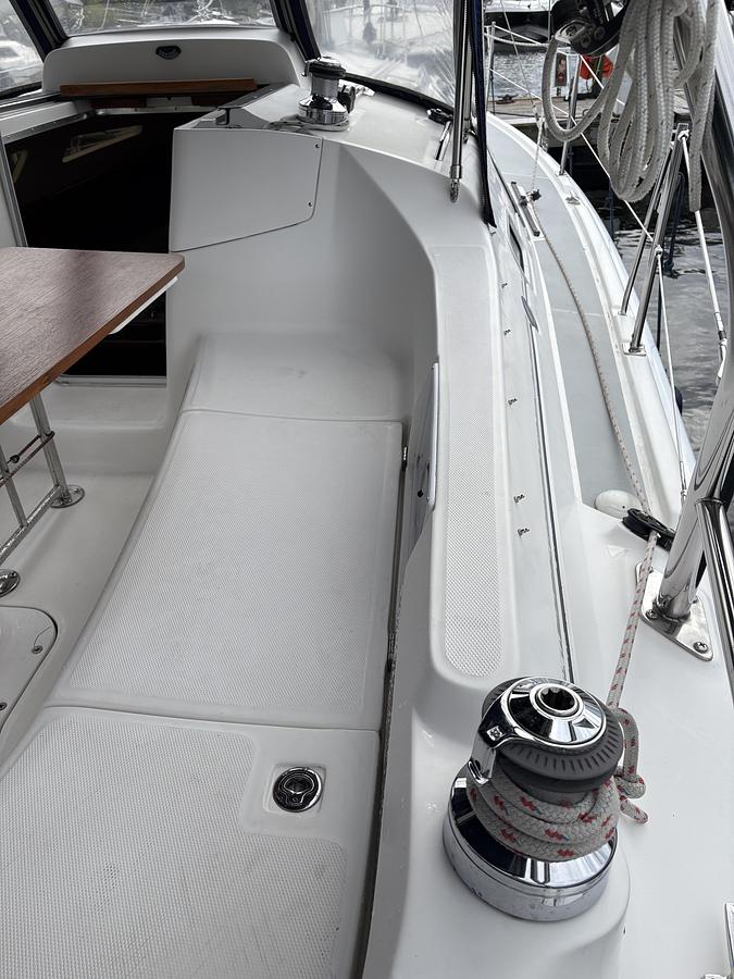 Used 2006 Hunter 33
