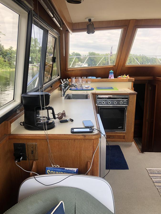 Used 1987 Egg Harbor 37 Convertible Flybridge