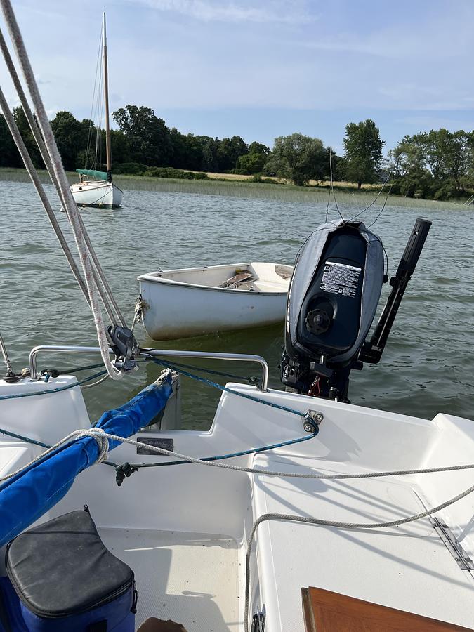 Used 1981 Catalina 22 fin keel