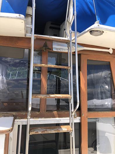 Used 1986 Bayliner 3270 Motoryacht